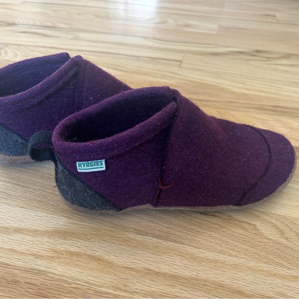 Women's Purple Wool Slippers